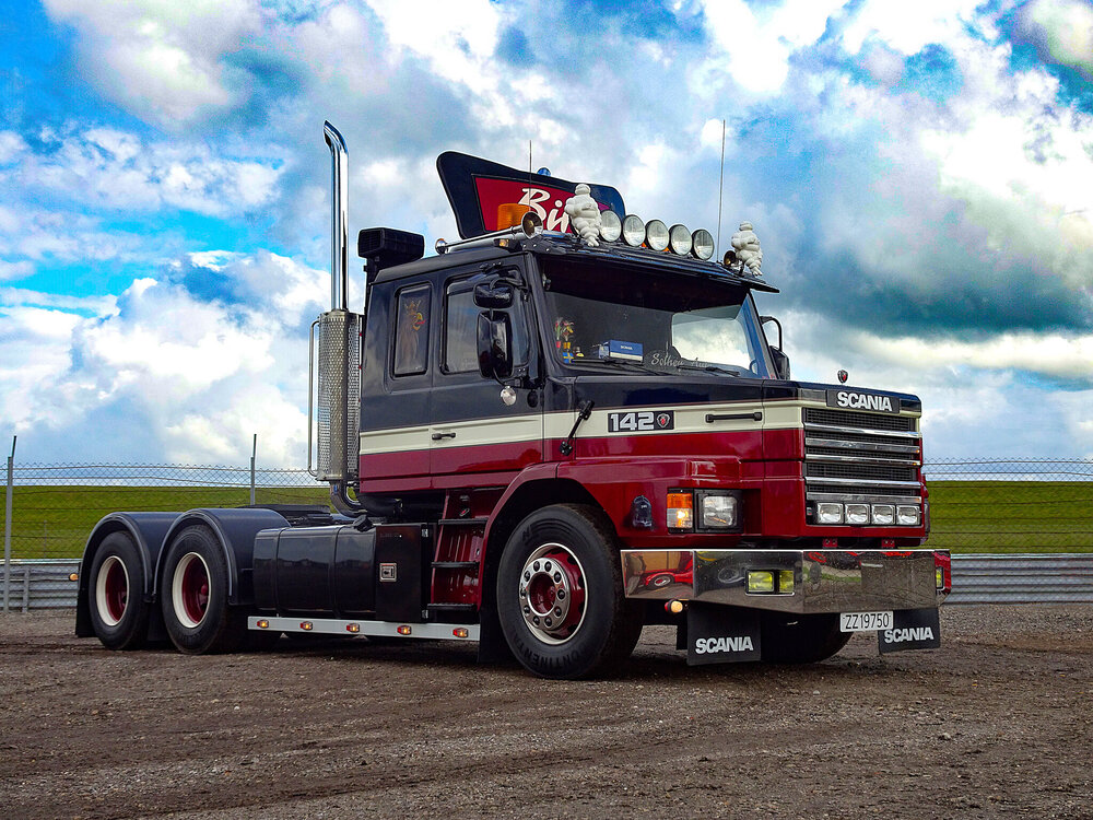 Tekno Tekno Scania 142 Torpedo 6x2 sleepas trekker BIRKEBEKK