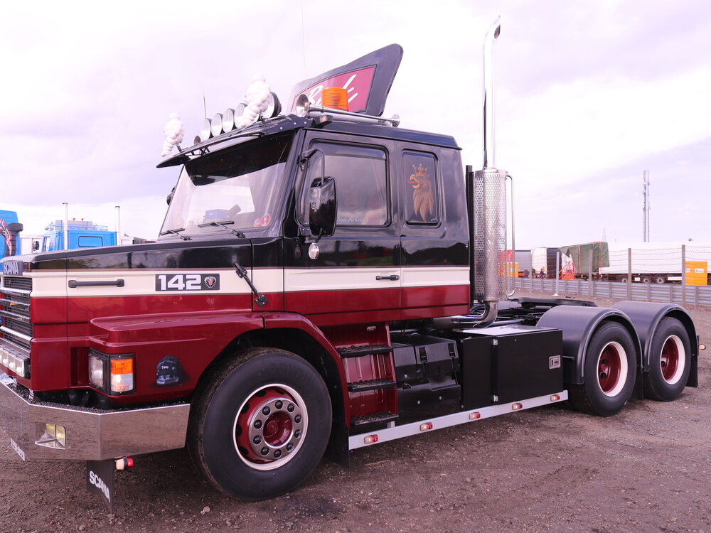 Tekno Tekno Scania 142 Torpedo 6x2 sleepas trekker BIRKEBEKK