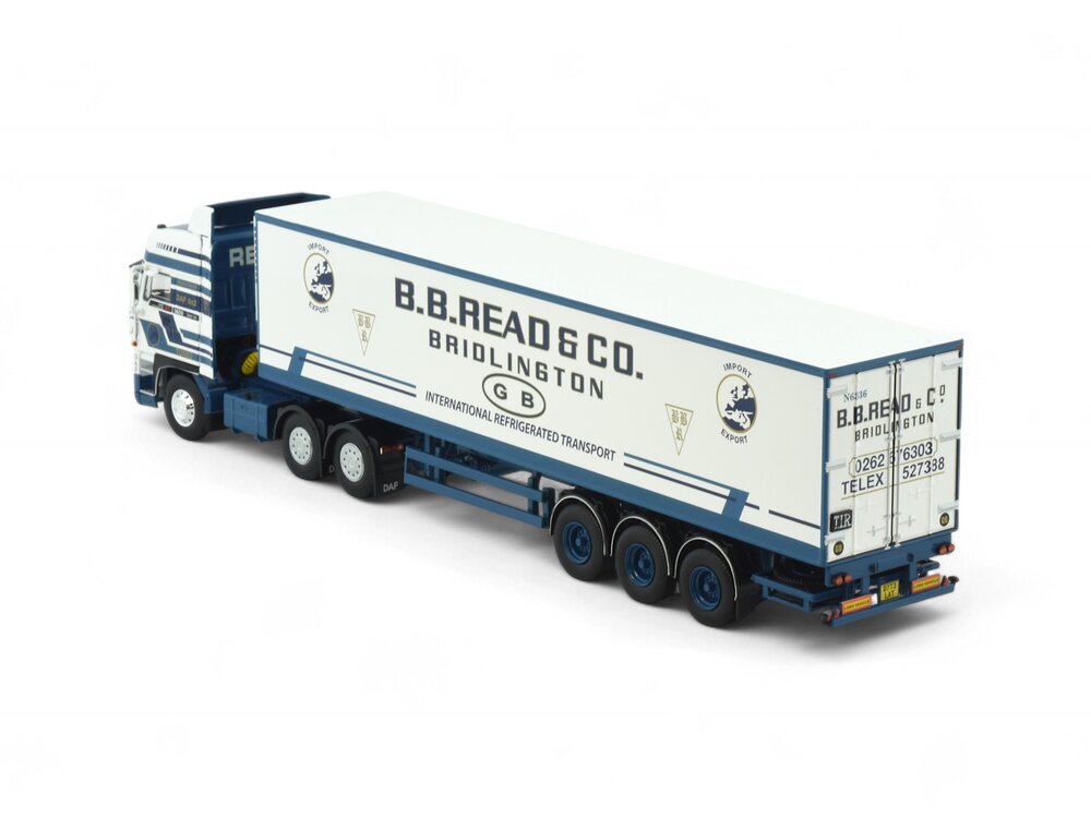 Tekno Tekno DAF 3600 Space Cab met 3-assige klassieke koeloplegger BB READ