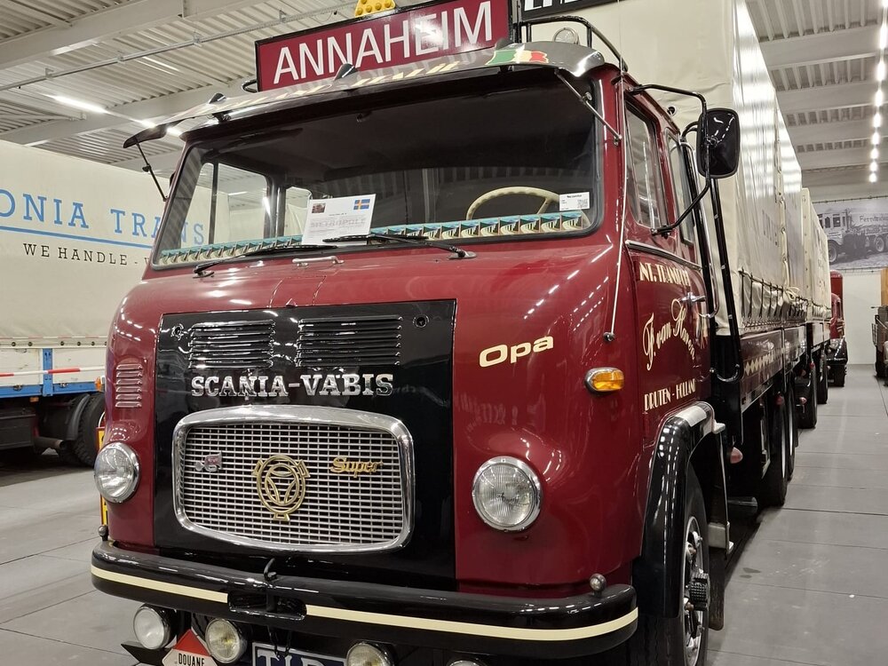 Tekno Tekno Scania LBS76 motorwagen met huifaanhanger METROPOLE