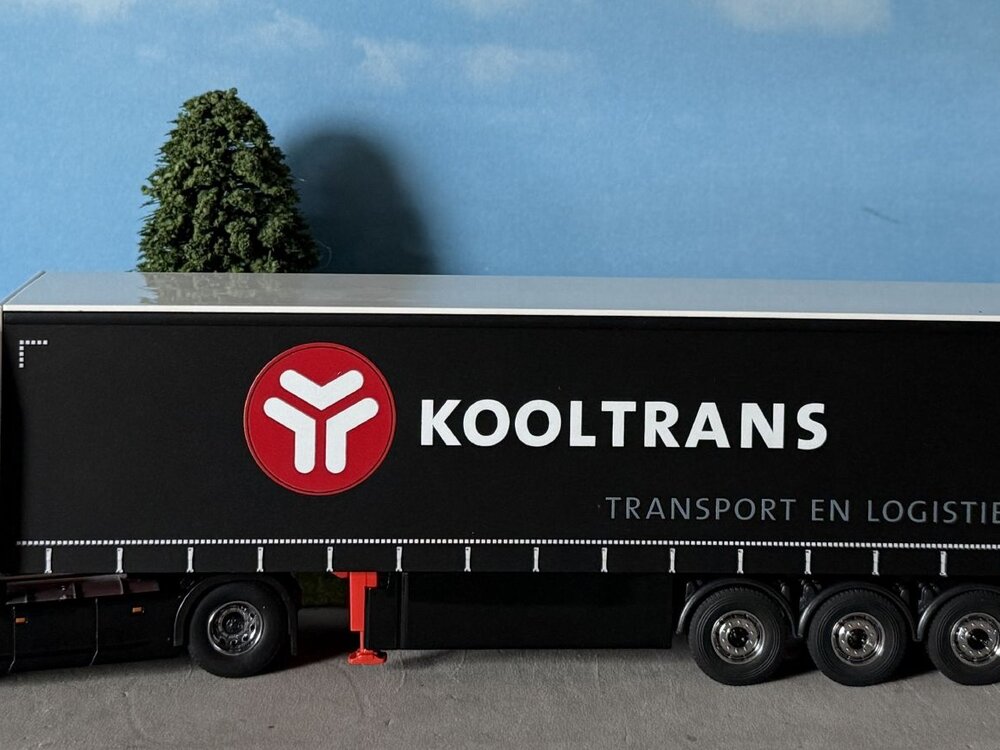 Cavallino Cavallino Scania S Highline 4x2 met 3-as schuifzeilenoplegger KOOLTRANS