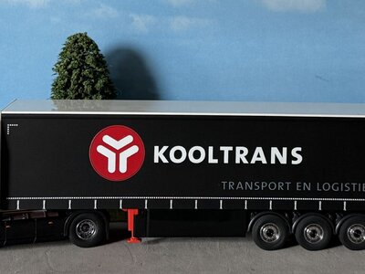 Cavallino Cavallino Scania S Highline 4x2 met 3-as schuifzeilenoplegger KOOLTRANS