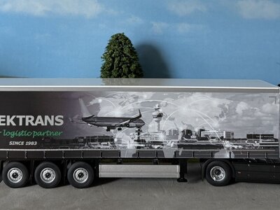 Cavallino Cavallino Volvo FH5 with 3-axle curtainside trailer HOEKTRANS