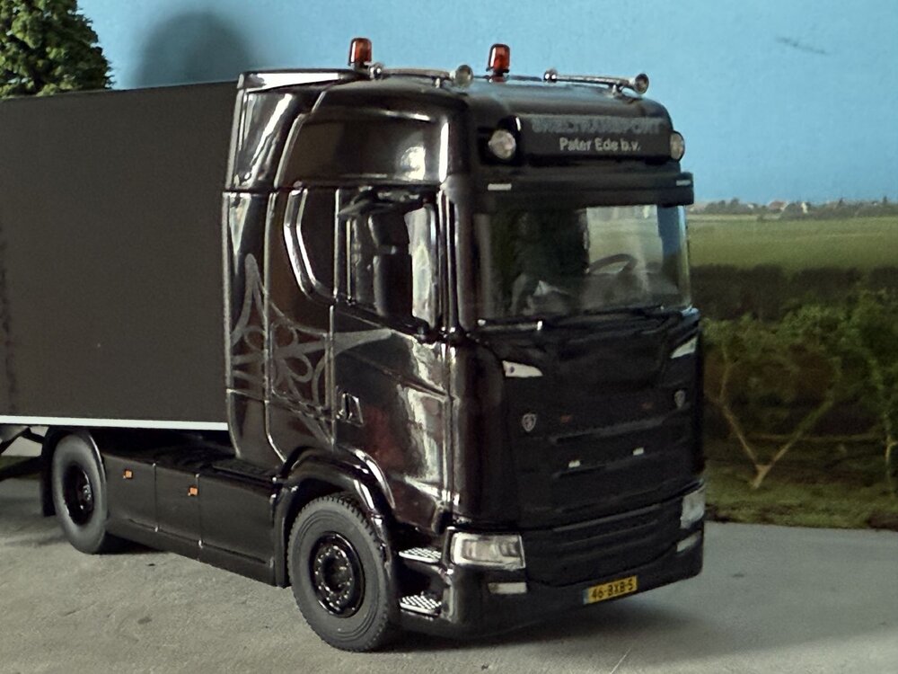 Cavallino Cavallino Scania S Highline 4x2 with 3-axle closed box trailer SNELTRANSPORT PATER EDE BV