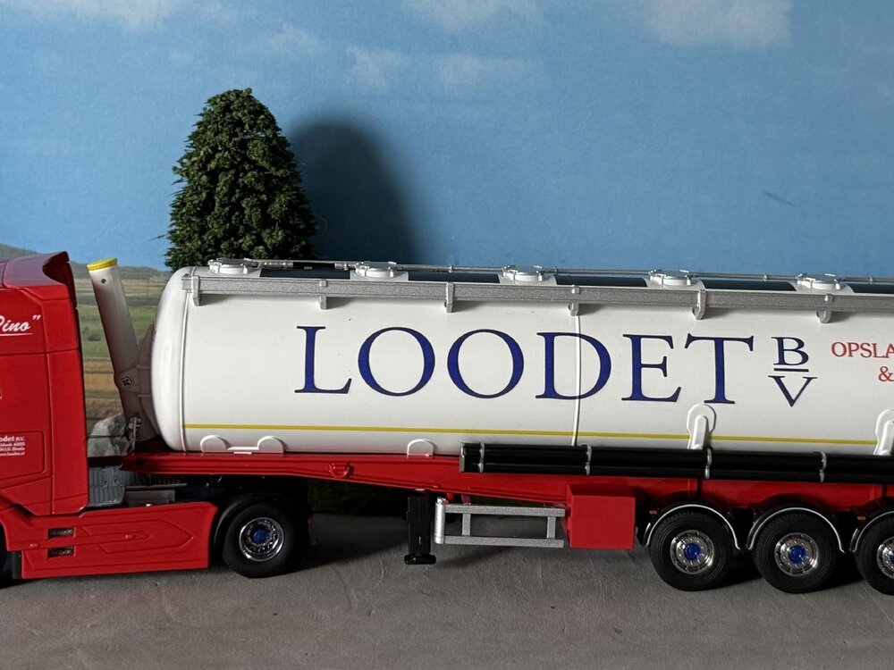 Cavallino Cavallino DAF XG+ 4x2 with 3-axle bulk trailer LOODET BV