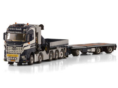 WSI WSI Mercedes- Benz Arocs MP5 big space 10x4 +3-assige flatbed drawbar trailer met palfinger + ballast box + hitch ARJEN KANDT