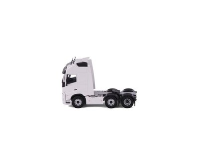 Cavallino Cavallino Volvo FH5 Globetrotter XL 6x2 BASIC LINE