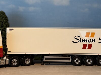 Tekno Tekno Mercedes-Benz Gigaspace mirrorcam 6x2 with 3-axle reefertrailer SIMON LOOS