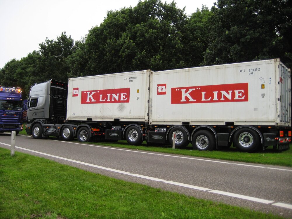 Tekno Tekno Scania 4-serie Topline 6x2 met 2x 20ft. reefer container MICHEL KRAMER
