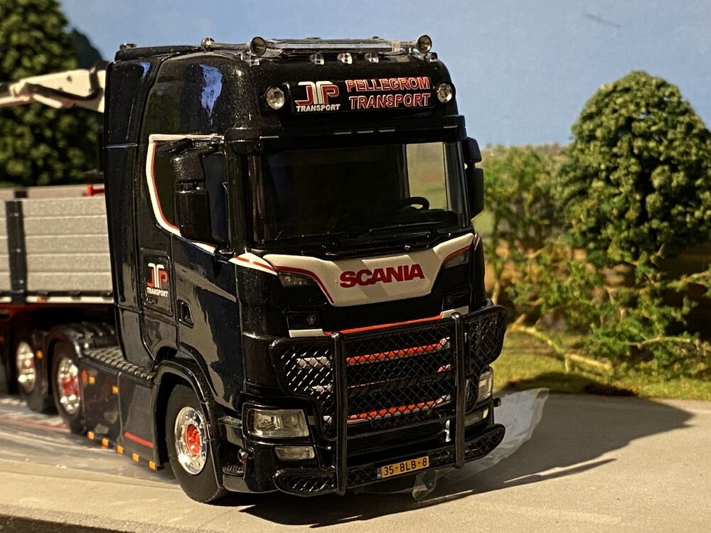 WSI WSI Scania S Highline 6x2 with 3-axle brick trailer JASPER PELLEGROM