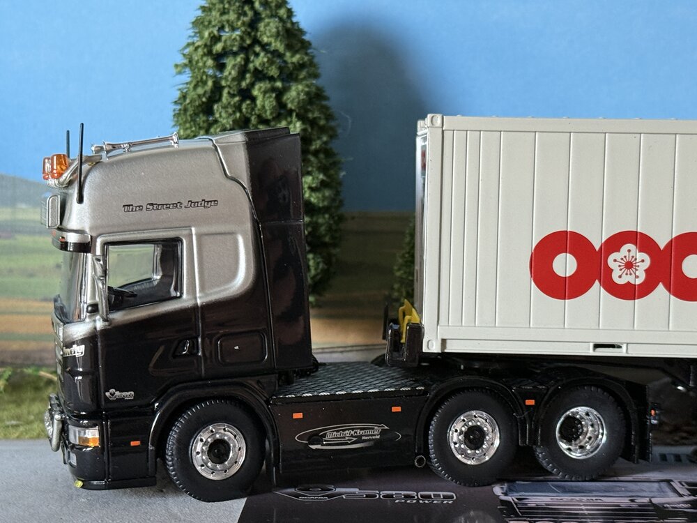 Tekno Tekno Scania 4-serie Topline 6x2 met 2x 20ft. reefer container MICHEL KRAMER