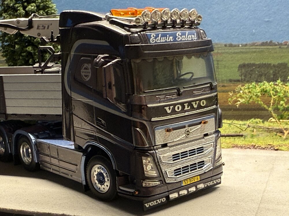 WSI WSI Volvo FH4 Glob. 6x2 met 3-as stenenoplegger EDWIN SALARI