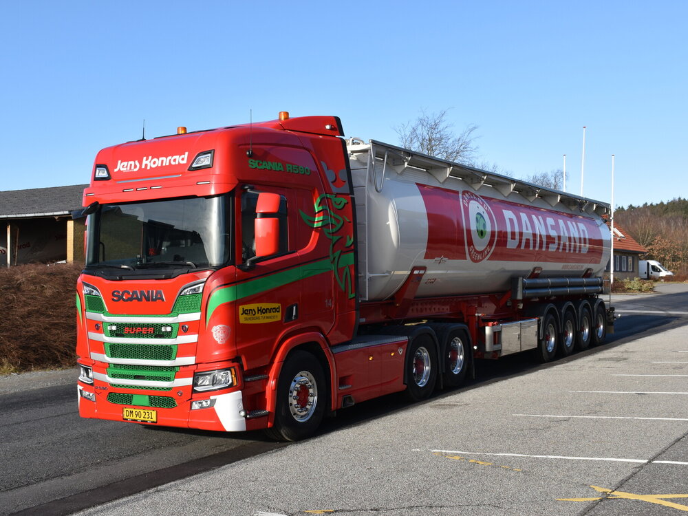 Tekno Tekno Scania Next Gen R580 Highline met 4-assige silo oplegger JENS KONRAD