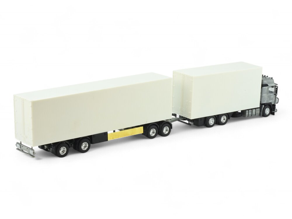 Tekno Tekno Volvo F Globetrotter Swedish Combination kit