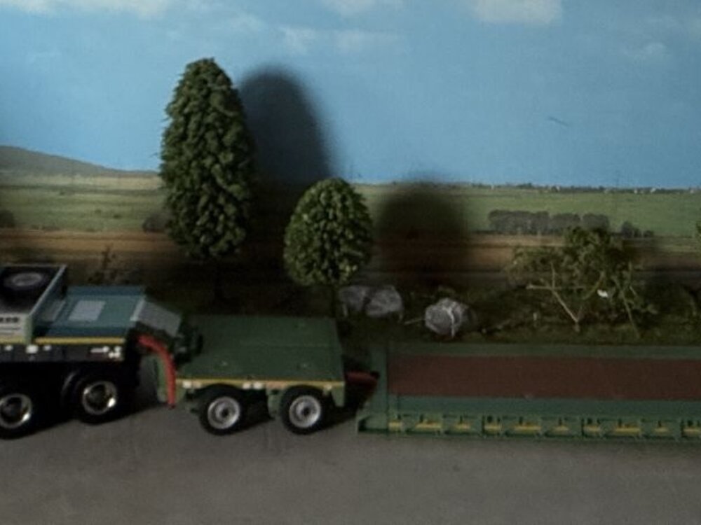 WSI WSI MAN TGX XXL 8x4 met euro lowloader + interdolly WACKER