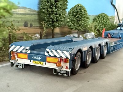 WSI WSI MAN TGX XXL 8x4 met euro lowloader + interdolly ZÜRCHER