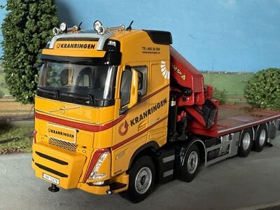 WSI WSI Volvo FH5 Globetrotter XL 8x2 + palfinger PK 780002-SH + jib KRANRINGEN - Copy