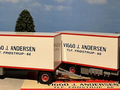 Tekno Volvo F88 rigid truck with 2-axle trailer VIGGO ANDERSEN