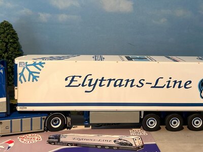 Tekno Tekno Scania R 4x2 met 3-assige Zamac koeloplegger ELYTRANS LINE