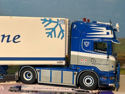 Tekno Tekno Scania R 4x2 with 3-axle Zamac reefer trailer ELYTRANS LINE