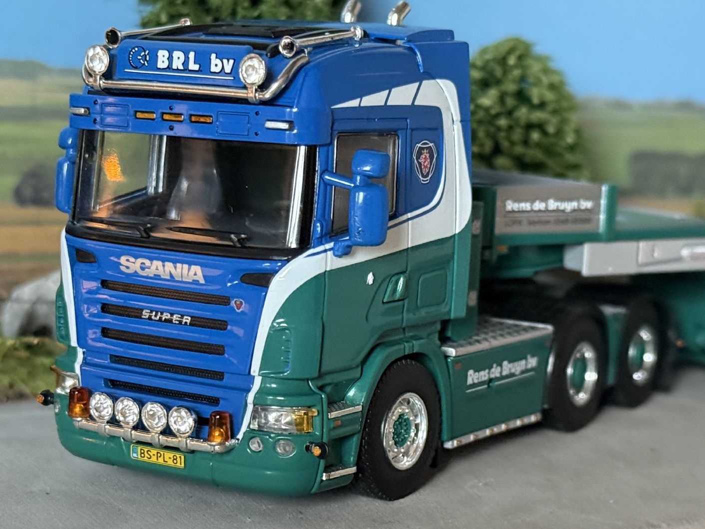 WSI Scania R Highline 6x4 + 3-axle Nooteboom euro lowloader RENS