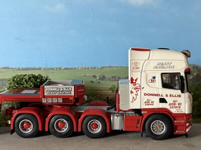 WSI WSI Scania R Topline 8x4 with euro lowloader + interdolly DONNELL & ELLIS
