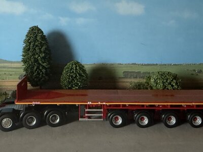 WSI WSI DAF 105XF Super Space Cab 8x4 + 6-axle ballast trailer VAN MARWIJK