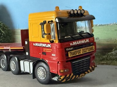 WSI WSI DAF 105XF Super Space Cab 8x4 + 6-axle ballast trailer VAN MARWIJK