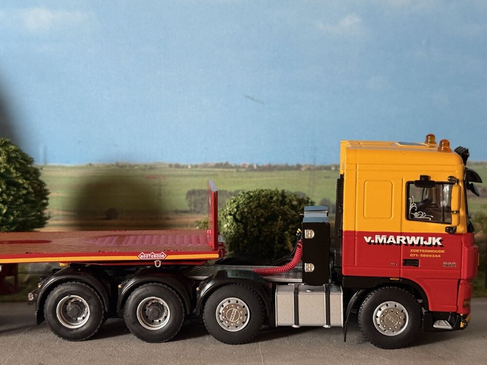 WSI WSI DAF 105XF Super Space Cab 8x4 + 6-axle ballast trailer VAN MARWIJK