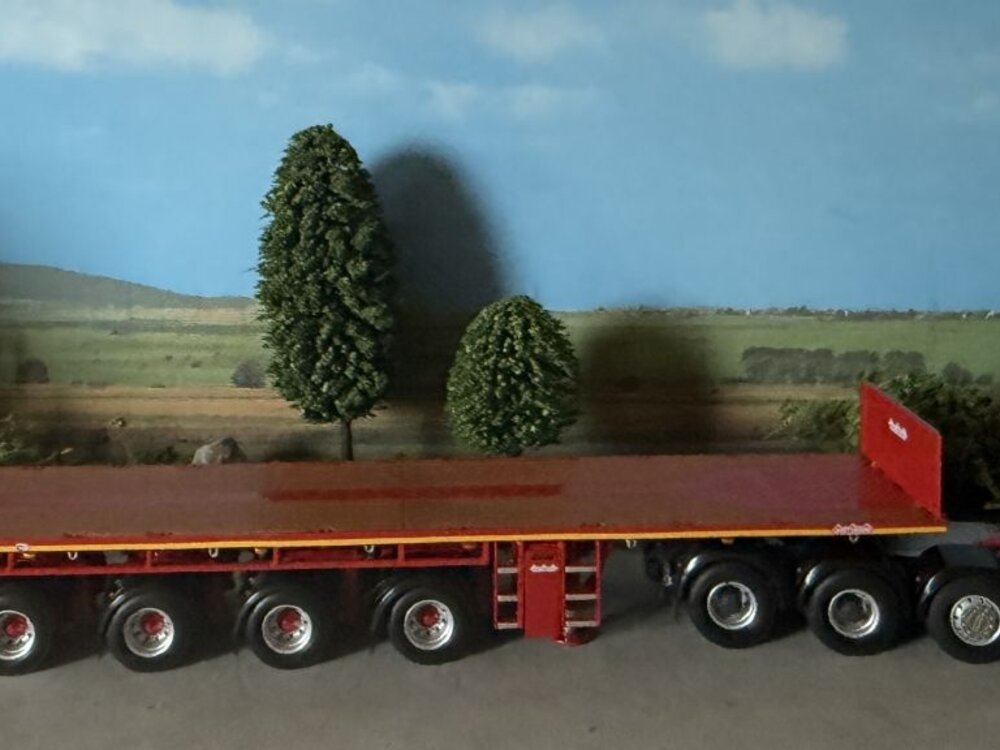 WSI WSI DAF 105XF Super Space Cab 8x4 + 6-axle ballast trailer VAN MARWIJK