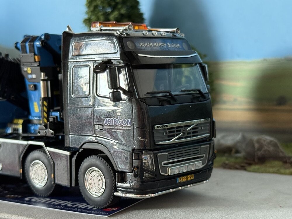 WSI WSI Volvo FH Globetrotter 10x4 with Palfinger PK150002 VERBOON