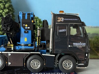 WSI WSI Volvo FH Globetrotter 10x4 with Palfinger PK150002 VERBOON