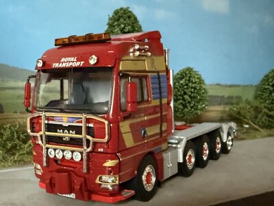 WSI WSI MAN TGA XXL 8X4 + addon axle ROYAL TRANSPORT