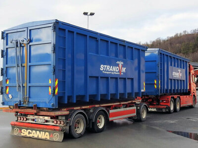 WSI WSI Scania R Highline 6x2riged truck with hooklift system with 3-axle hooklift container trailer + 2x 40m3 container RETURA