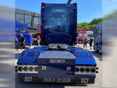 WSI WSI Scania S Highline 6x2 met 3-as schuifzeilen oplegger RINGOOT LUC