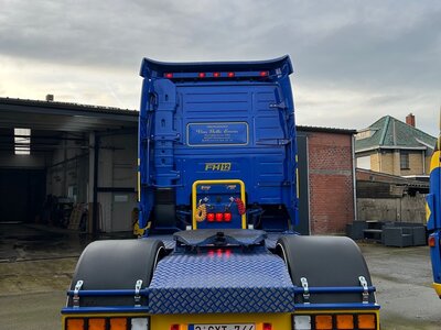 Tekno Tekno Volvo FH12 4x2 trekker ERWIN VAN BELLE