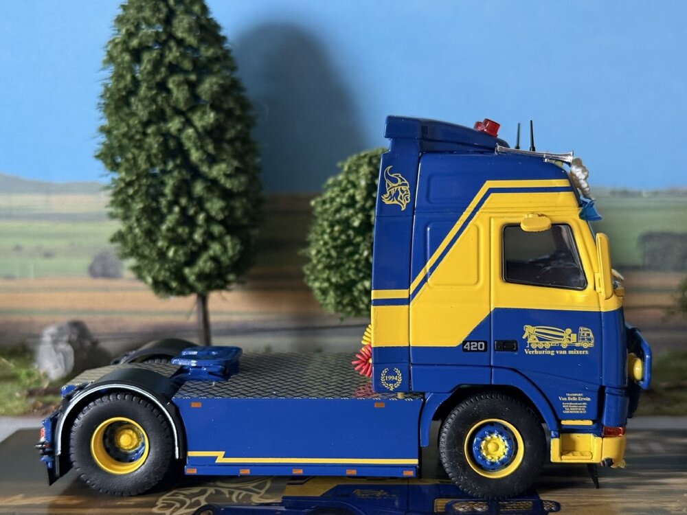 Tekno Tekno Volvo FH12 4x2 trekker ERWIN VAN BELLE
