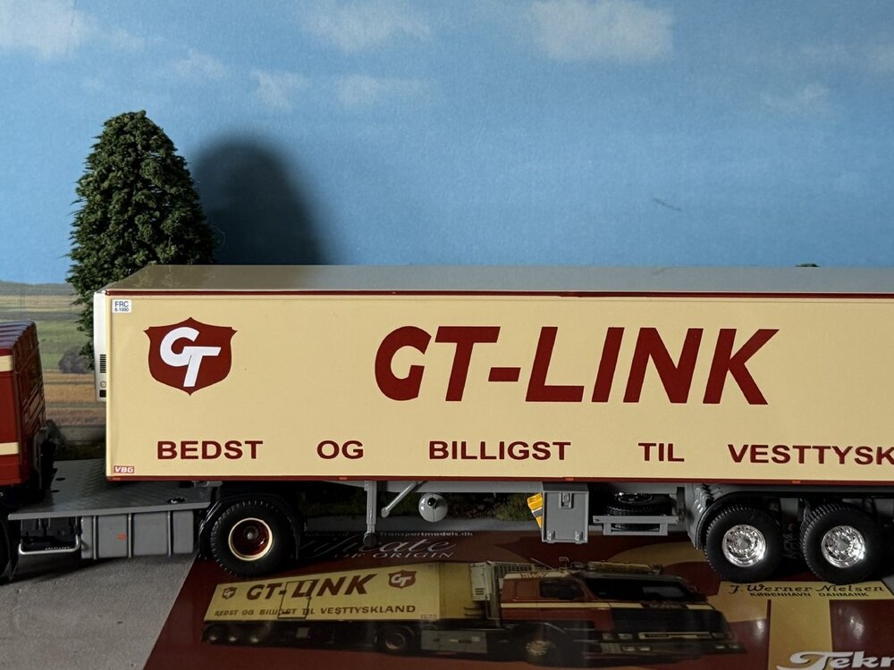 Tekno Tekno Scania 3-serie with 3-axle classic reefer trailer WERNER NIELSEN