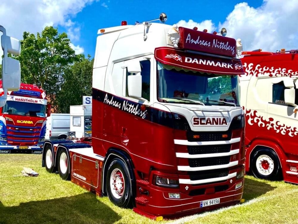 Tekno Tekno Scania Next Gen Highline sleepas trekker NITTEBERG