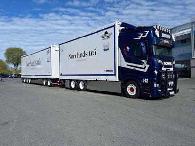 Tekno Tekno Scania NGS Highline Zweedse 24m combi HEDSTROMS