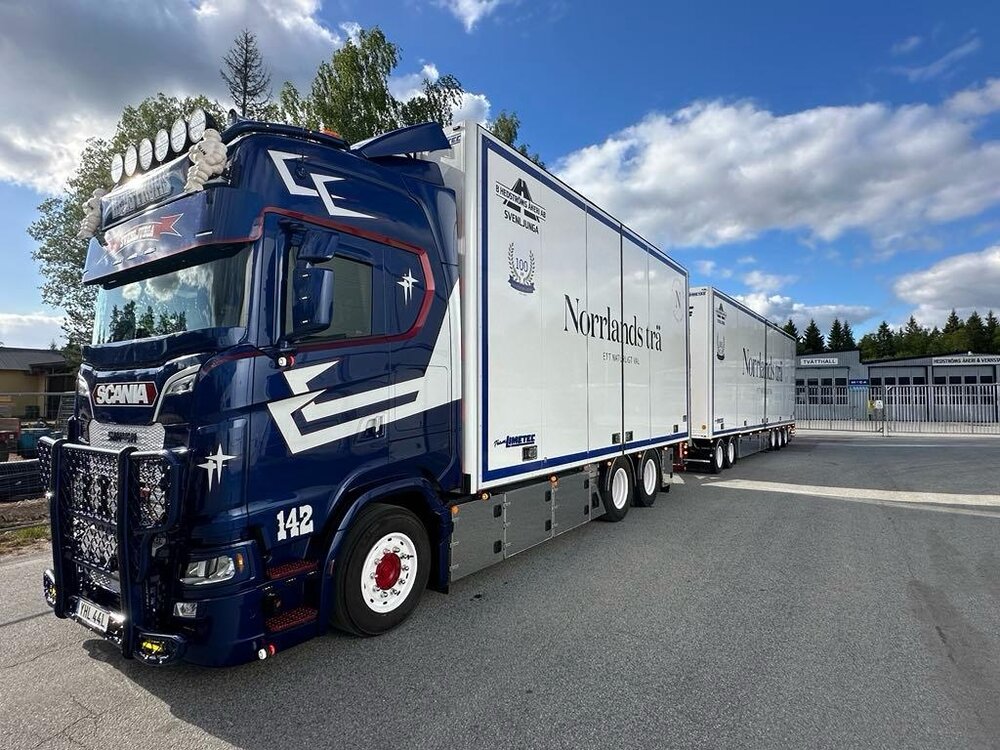 Tekno Tekno Scania NGS Highline Swedish 24m combi HEDSTROMS