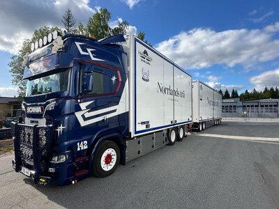 Tekno Tekno Scania NGS Highline Swedish 24m combi HEDSTROMS