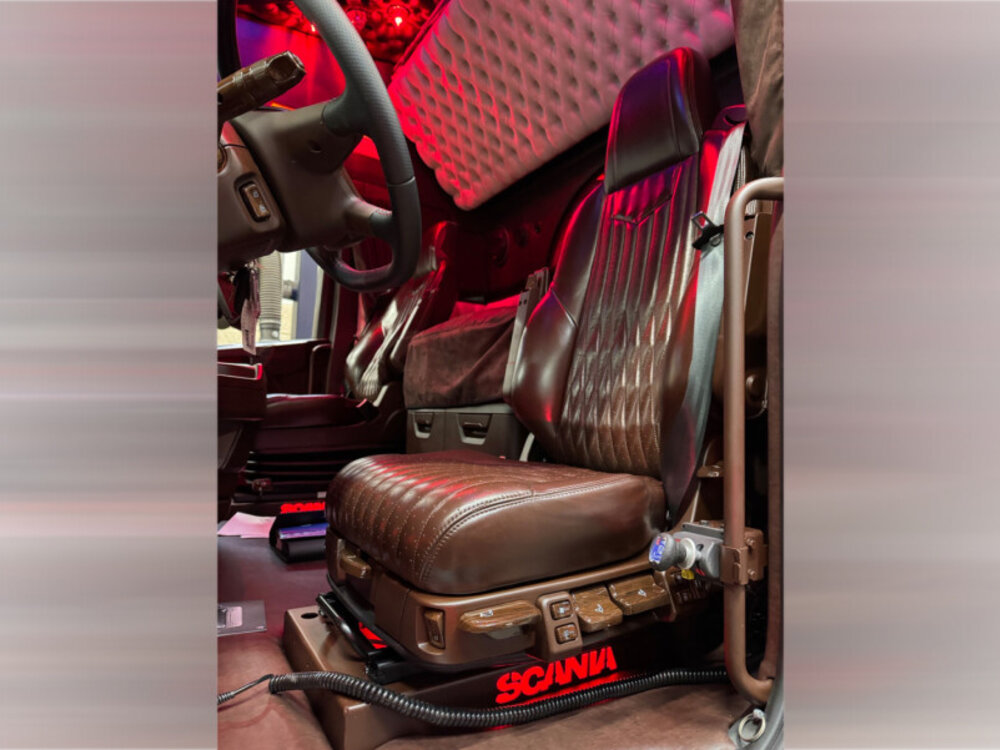 WSI WSI Scania S Highline 6x2 VALLEM