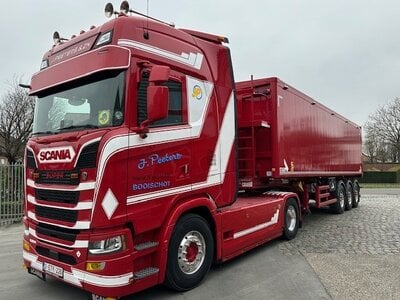 Tekno Tekno Scania Next Gen S 4x2 met 3-as STAS kipper PEETERS