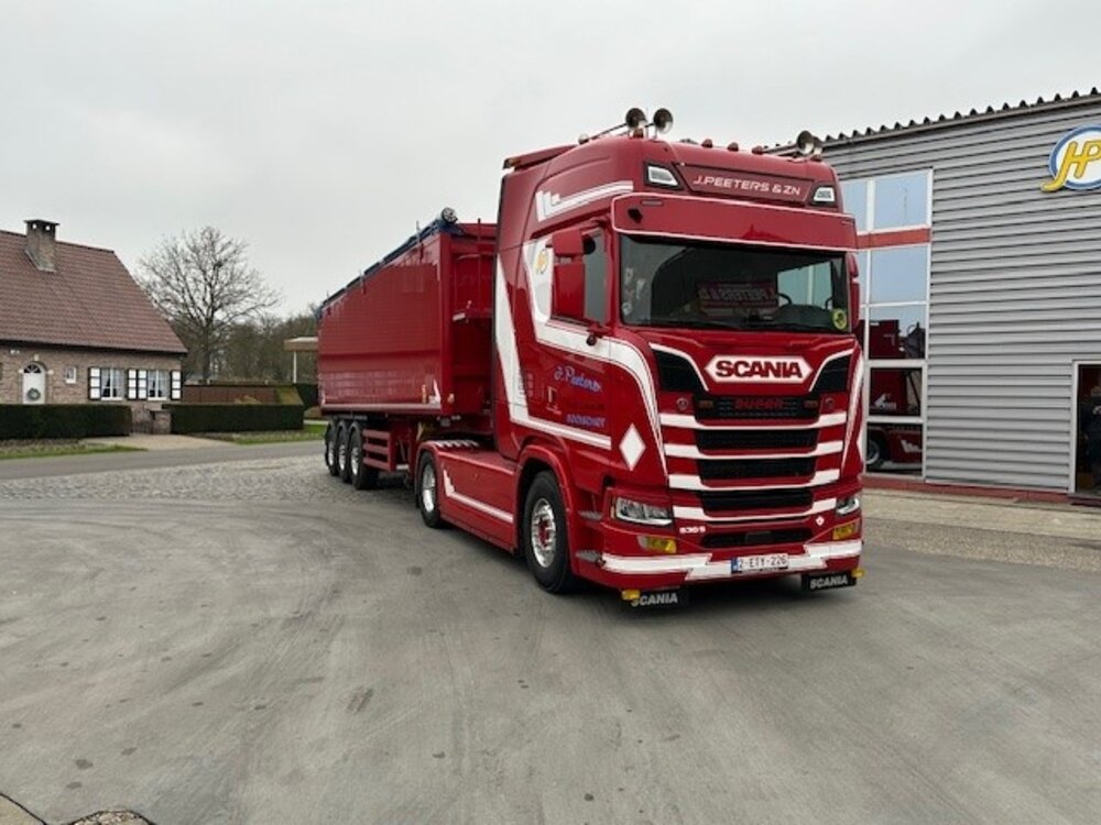 Tekno Tekno Scania Next Gen S 4x2 met 3-as STAS kipper PEETERS
