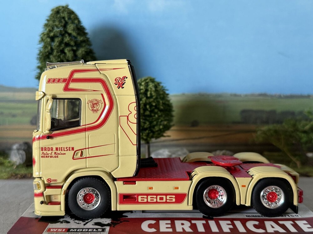 WSI WSI Scania S Highline 6x2 tag axle PETER E. NIELSEN