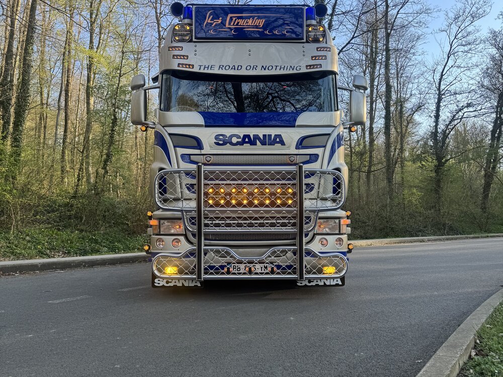 Tekno Tekno Scania R Highline 4x2 LP TRUCKING