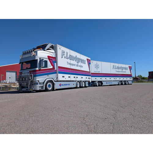 Tekno Tekno Scania Next Gen R-serie Highline Zweedse combi LUNDGRENS Tekno Tekno Scania Next Gen R-serie Highline Zweedse combi LUNDGRENS