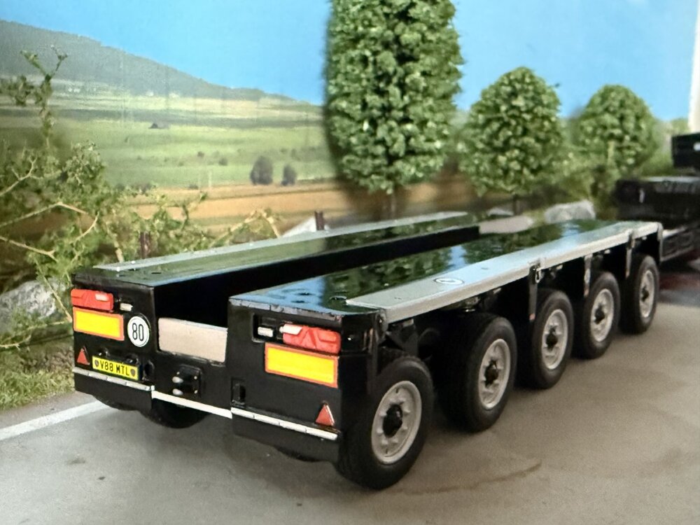 Tekno Tekno Scania R-serie Topline 8x4 with Goldhofer XLE 3+5 lowloader MTL Heavy Haulage