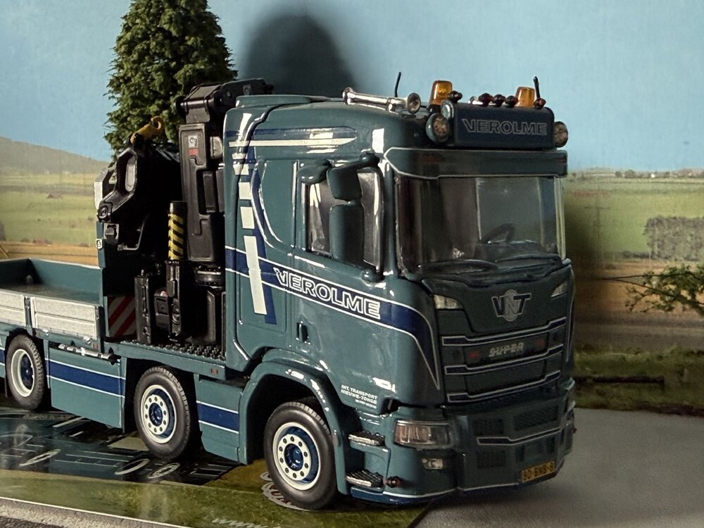 Tekno Tekno Scania NGR 8×2 motorwagen met Hiab X-Hipro 558 kraan VEROLME TRANSPORT